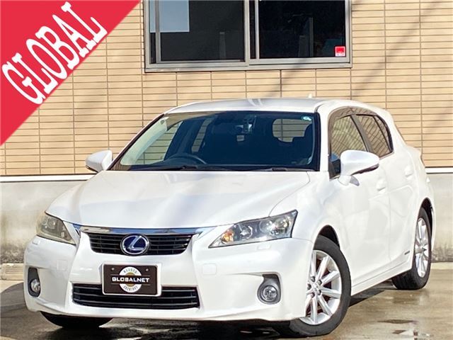 2013 Lexus CT Version Fabric Pearl Sedan for sale, Japanese used car export - photo 1 of 50 | GULJI TRADERS