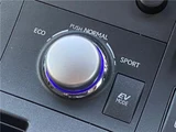 2013 Lexus CT Version Fabric Pearl Sedan for sale, Japanese used car export - photo 16 of 50 | GULJI TRADERS