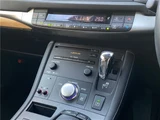 2013 Lexus CT Version Fabric Pearl Sedan for sale, Japanese used car export - photo 34 of 50 | GULJI TRADERS