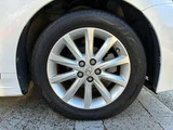 2013 Lexus CT 200h Version C Pearl Sedan for sale, Japanese used car export - photo 13 of 60 | GULJI TRADERS