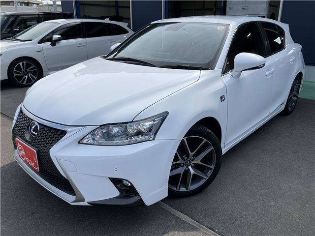 2014 Lexus CT CT200h F Sport - photo 1 2014 Lexus CT CT200h F Sport Pearl Sedan for sale, Japanese used car export - photo 1 of 62 | GULJI TRADERS