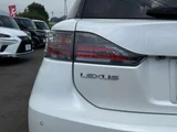 2014 Lexus CT 200h Version C Pearl Sedan for sale, Japanese used car export - photo 16 of 48 | GULJI TRADERS