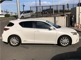 2014 Lexus CT CT200H Pearl Sedan for sale, Japanese used car export - photo 6 of 59 | GULJI TRADERS