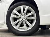 2014 Lexus CT 200h Version L Pearl Sedan for sale, Japanese used car export - photo 19 of 24 | GULJI TRADERS