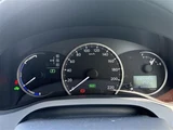 2014 Lexus CT 200h Version C Pearl Sedan for sale, Japanese used car export - photo 9 of 23 | GULJI TRADERS