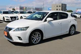 2014 Lexus CT CT200h Version L Pearl Sedan for sale, Japanese used car export - photo 15 of 30 | GULJI TRADERS