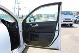 2014 Lexus CT CT200h Version L Pearl Sedan for sale, Japanese used car export - photo 24 of 30 | GULJI TRADERS