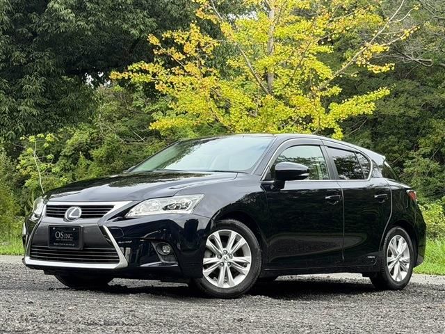 2014 Lexus CT 200h VerL Black Sedan for sale, Japanese used car export - photo 1 of 10 | GULJI TRADERS