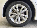 2015 Lexus CT CT200h Version C White Sedan for sale, Japanese used car export - photo 17 of 29 | GULJI TRADERS