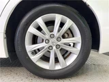 2015 Lexus CT CT200h Version C White Sedan for sale, Japanese used car export - photo 19 of 29 | GULJI TRADERS