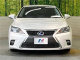 2015 Lexus CT CT200h Version C White Sedan for sale, Japanese used car export - photo 23 of 29 | GULJI TRADERS