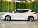 2015 Lexus CT CT200h Version C White Sedan for sale, Japanese used car export - photo 29 of 29 | GULJI TRADERS