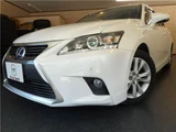 2015 Lexus CT CT200h Version C Pearl Sedan for sale, Japanese used car export - photo 4 of 61 | GULJI TRADERS