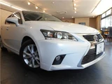 2015 Lexus CT CT200h Version C Pearl Sedan for sale, Japanese used car export - photo 8 of 61 | GULJI TRADERS