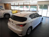 2015 Lexus CT CT200h Version C Pearl Sedan for sale, Japanese used car export - photo 21 of 61 | GULJI TRADERS