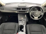 2015 Lexus CT 200h Version C Other Sedan for sale, Japanese used car export - photo 3 of 23 | GULJI TRADERS