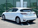 2015 Lexus CT 200h Version L Other Sedan for sale, Japanese used car export - photo 2 of 24 | GULJI TRADERS