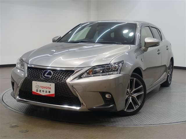 2016 Lexus CT 200h F Sport Silver Sedan for sale, Japanese used car export | GULJI TRADERS