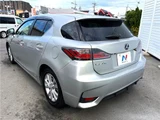 2016 Lexus CT CT200h Version C Silver Sedan for sale, Japanese used car export - photo 20 of 30 | GULJI TRADERS