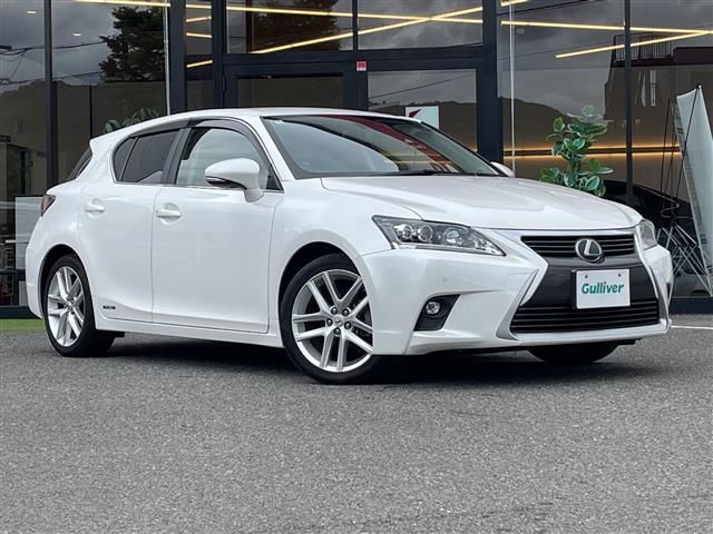 2016 Lexus CT 200h Version L - photo 1 2016 Lexus CT 200h Version L Other Sedan for sale, Japanese used car export - photo 1 of 24 | GULJI TRADERS