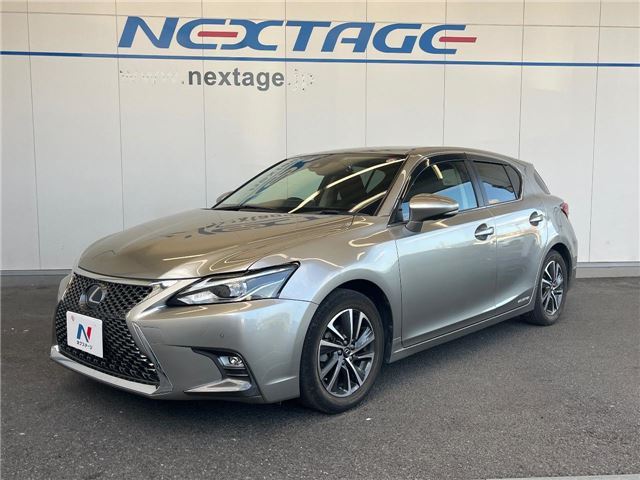 2017 Lexus CT CT200h Version C Silver Sedan for sale, Japanese used car export | GULJI TRADERS