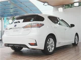 2017 Lexus CT CT200h Version L Pearl Sedan for sale, Japanese used car export - photo 69 of 70 | GULJI TRADERS