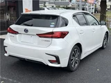 2017 Lexus CT 200h Version C Seg Monitor Pearl Sedan for sale, Japanese used car export - photo 9 of 50 | GULJI TRADERS