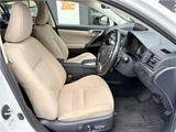 2017 Lexus CT 200h Version C Seg Monitor Pearl Sedan for sale, Japanese used car export - photo 11 of 50 | GULJI TRADERS