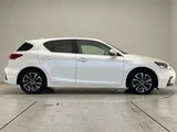 2017 Lexus CT 200h Version C Other Sedan for sale, Japanese used car export - photo 21 of 24 | GULJI TRADERS