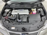 2017 Lexus CT 200h Version C Silver Sedan for sale, Japanese used car export - photo 3 of 24 | GULJI TRADERS