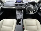 2017 Lexus CT 200h Version C Silver Sedan for sale, Japanese used car export - photo 3 of 24 | GULJI TRADERS