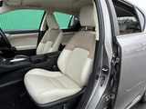 2017 Lexus CT 200h Version C Silver Sedan for sale, Japanese used car export - photo 14 of 24 | GULJI TRADERS