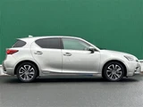 2017 Lexus CT 200h Version C Silver Sedan for sale, Japanese used car export - photo 22 of 24 | GULJI TRADERS