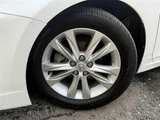 2017 Lexus CT 200h VerC Pearl Sedan for sale, Japanese used car export - photo 4 of 10 | GULJI TRADERS
