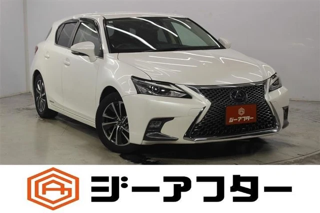 2017 Lexus CT CT200h Version C Other Sedan for sale, Japanese used car export | GULJI TRADERS