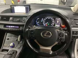 2017 Lexus CT CT200h Version L Pearl Sedan for sale, Japanese used car export - photo 6 of 10 | GULJI TRADERS