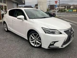 2017 Lexus CT 200h Version L Pearl Sedan for sale, Japanese used car export - photo 7 of 17 | GULJI TRADERS