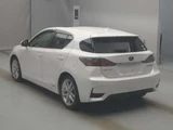 2017 Lexus CT CT200h Version L Pearl Sedan for sale, Japanese used car export - photo 2 of 9 | GULJI TRADERS