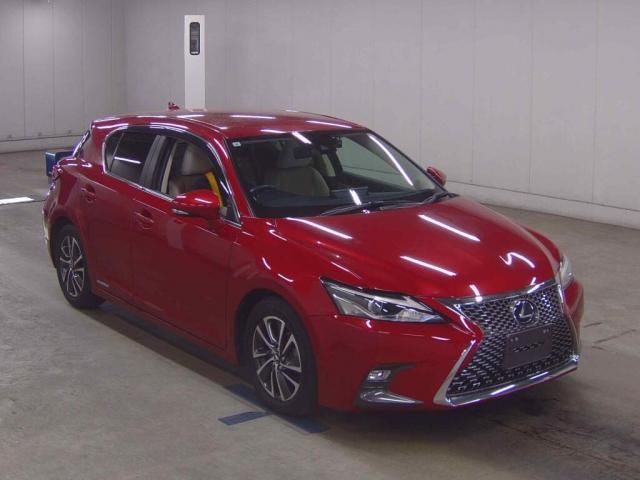 2017 Lexus CT CT200h Version L Red Sedan for sale, Japanese used car export | GULJI TRADERS