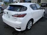 2017 Lexus CT 200h Version C Pearl Sedan for sale, Japanese used car export - photo 6 of 9 | GULJI TRADERS