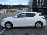 2017 Lexus CT 200h Version C Pearl Sedan for sale, Japanese used car export - photo 9 of 9 | GULJI TRADERS