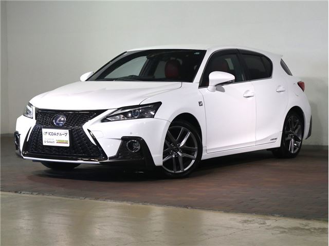 2018 Lexus CT CT200h F Sport Pearl Sedan for sale, Japanese used car export | GULJI TRADERS