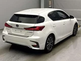 2018 Lexus CT CT200h Version C Pearl Sedan for sale, Japanese used car export - photo 2 of 9 | GULJI TRADERS