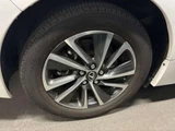 2018 Lexus CT CT200h Version C Pearl Sedan for sale, Japanese used car export - photo 9 of 9 | GULJI TRADERS