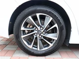 2019 Lexus CT CT200h Version L Pearl Sedan for sale, Japanese used car export - photo 14 of 48 | GULJI TRADERS