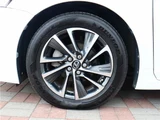 2019 Lexus CT CT200h Version L Pearl Sedan for sale, Japanese used car export - photo 16 of 48 | GULJI TRADERS