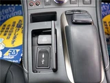 2019 Lexus CT CT200h Version L Pearl Sedan for sale, Japanese used car export - photo 22 of 48 | GULJI TRADERS