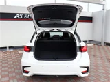 2019 Lexus CT CT200h Version L Pearl Sedan for sale, Japanese used car export - photo 46 of 48 | GULJI TRADERS