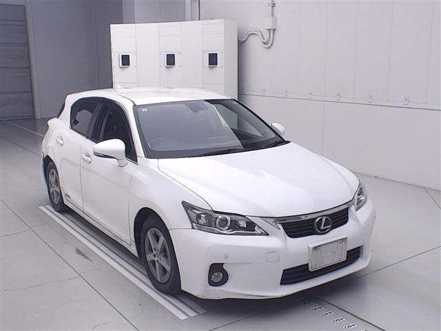 2011 Lexus CT200h Pearl Sedan for sale, Japanese used car export | GULJI TRADERS
