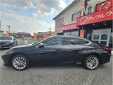 2019 Lexus ES ES300h Sedan for sale, Japanese used car export - photo 9 of 62 | GULJI TRADERS